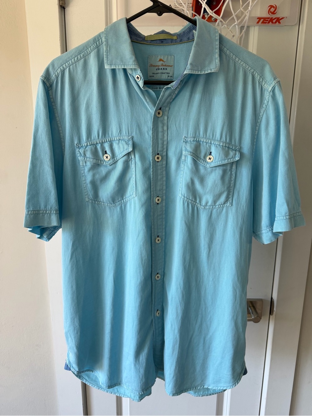 Tommy Bahama Island Modern Fit Short-Sleeve Button-Down Shirt Men's Size M